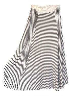 ⭐️Soft n swingy maxi skirt